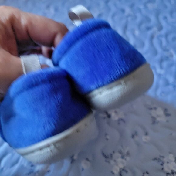 Baby Boys Wonder Nation Aline Shark Slippers 4 - Picture 2 of 3